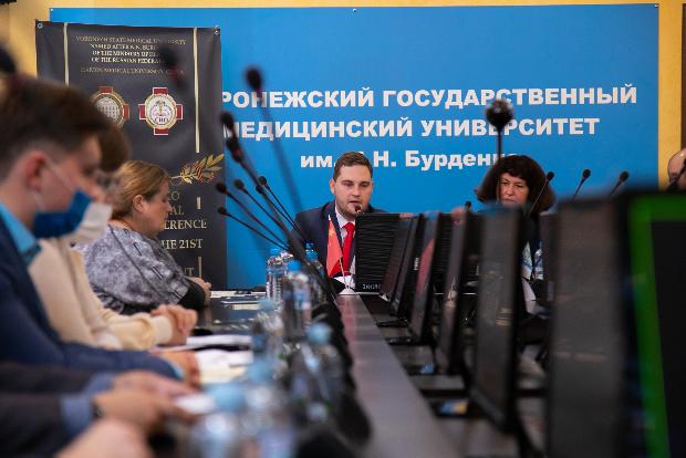 Обучающиеся Воронежского медуниверситета поделились впечатлениями от участия в форуме “Medicine of the 21st century – medicine without frontiers” Обучающиеся Воронежского медуниверситета поделились впечатлениями от участия в форуме “Medicine of the 21st century – medicine without frontiers”