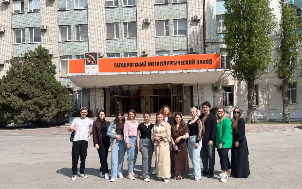 «Больше чем путешествие»: незабываемая поездка активистов ВГМУ им. Н.Н.Бурденко на юг России «Больше чем путешествие»: незабываемая поездка активистов ВГМУ им. Н.Н.Бурденко на юг России