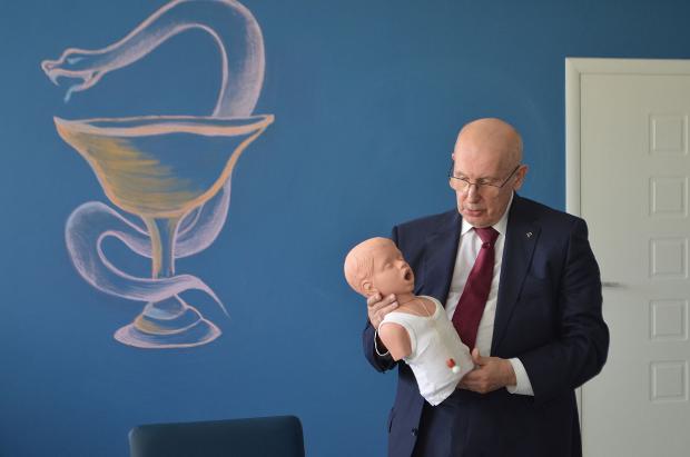 Торжественное открытие медицинских классов в МБОУ Бутурлиновской СОШ 