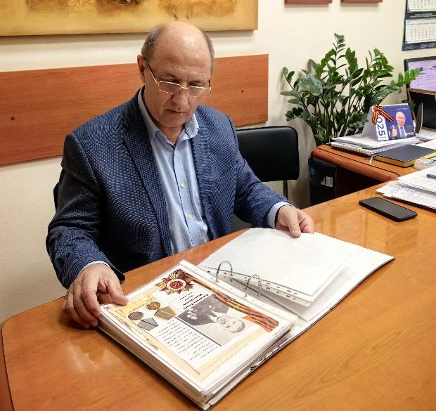 Кафедрой патологической физиологии проведена традиционная акция «Бессмертный полк» и создан проект «Книга Памяти»