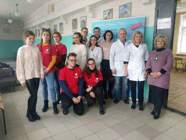 Скрининговое тестирование при участии волонтеров-медиков ВГМУ им. Н.Н. Бурденко прошли педагоги гимназии № 5 Скрининговое тестирование при участии волонтеров-медиков ВГМУ им. Н.Н. Бурденко прошли педагоги гимназии № 5