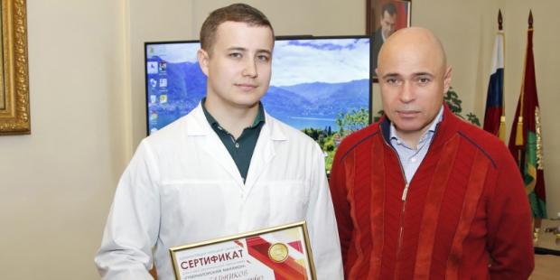 Воронежский врач, окончивший ВГМУ им. Н.Н. Бурденко, уехал за миллионом в Липецк