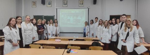 «Стабильность и сроки годности лекарственных средств» в качестве темы заседания СНК кафедры фармацевтической химии и фармацевтической технологии