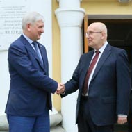 Губернатор поблагодарил медиков ВГМУ за борьбу с пандемией 