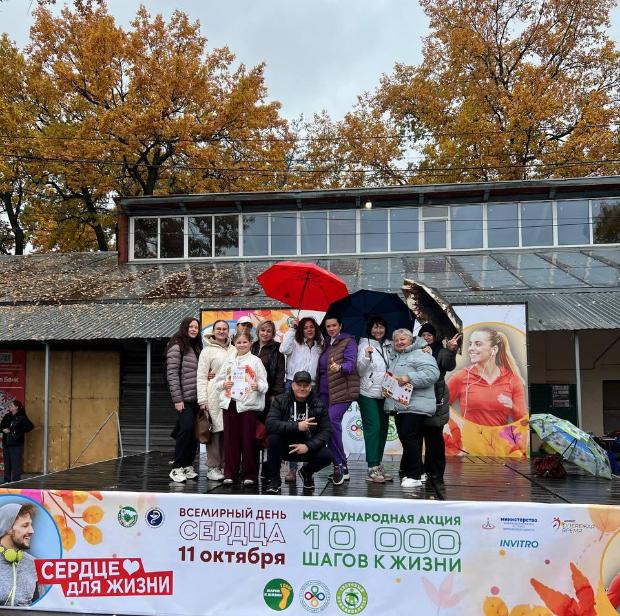 Студенты Института сестринского образования приняли участие в акции «10 000 шагов к жизни» 