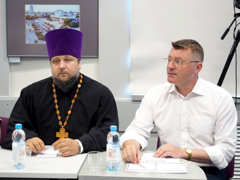 zgravfbulfs (1).jpg zgravfbulfs (1).jpg